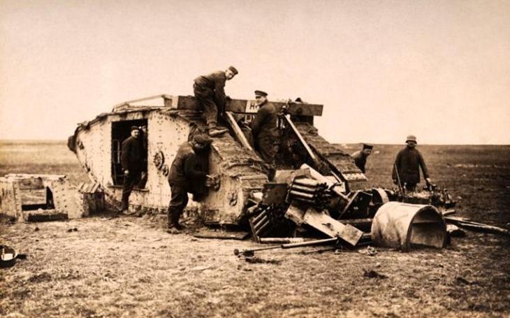 tropas alemãs com mark I destruído