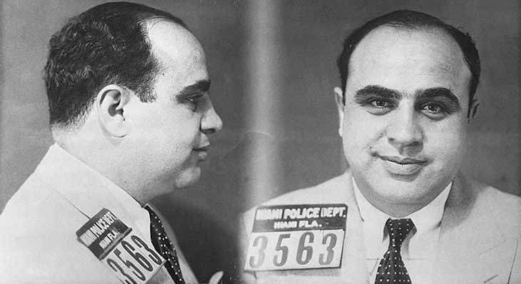 Al Capone fotografado pela polícia de Miami
