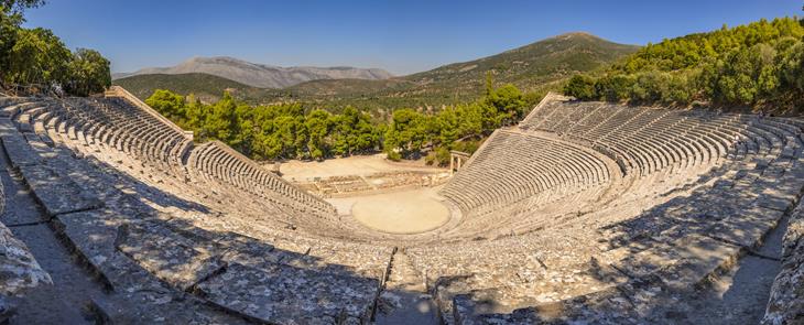 teatro grego em ruínas
