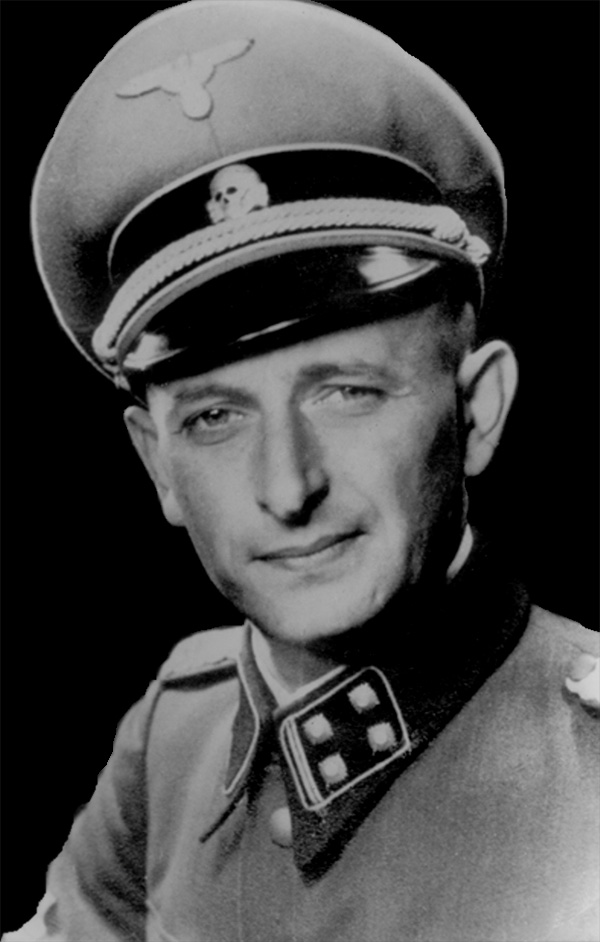Adolf Eichmann com uniforme SS