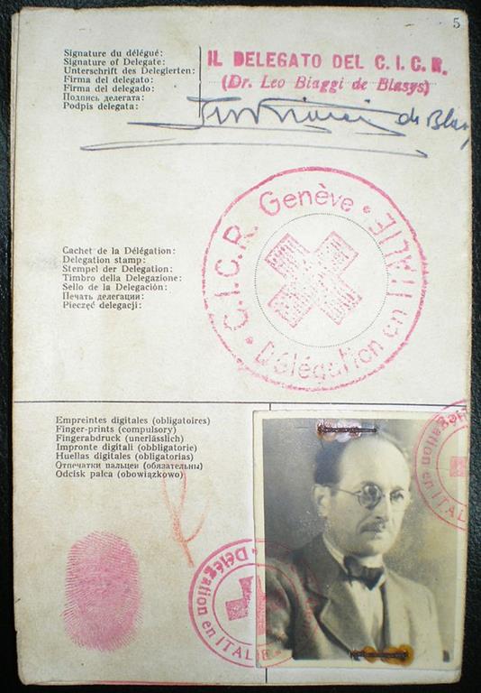 Passaporte da Cruz Vermelha de Adolf Eichmann 