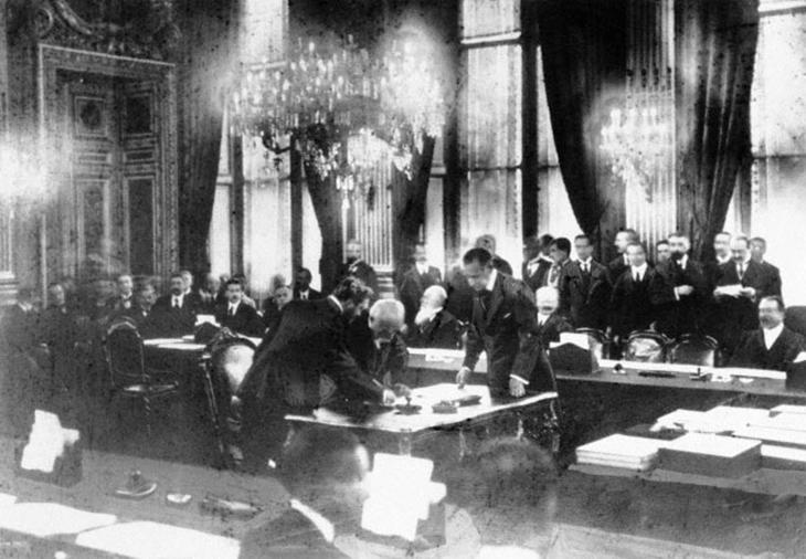 assinatura do tratado de versalhes no fim da primeira guerra mundial