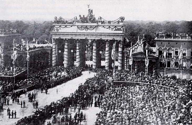 causa da primeira guerra mundial a alemães comemorando a vitória na guerra franco-prussiana